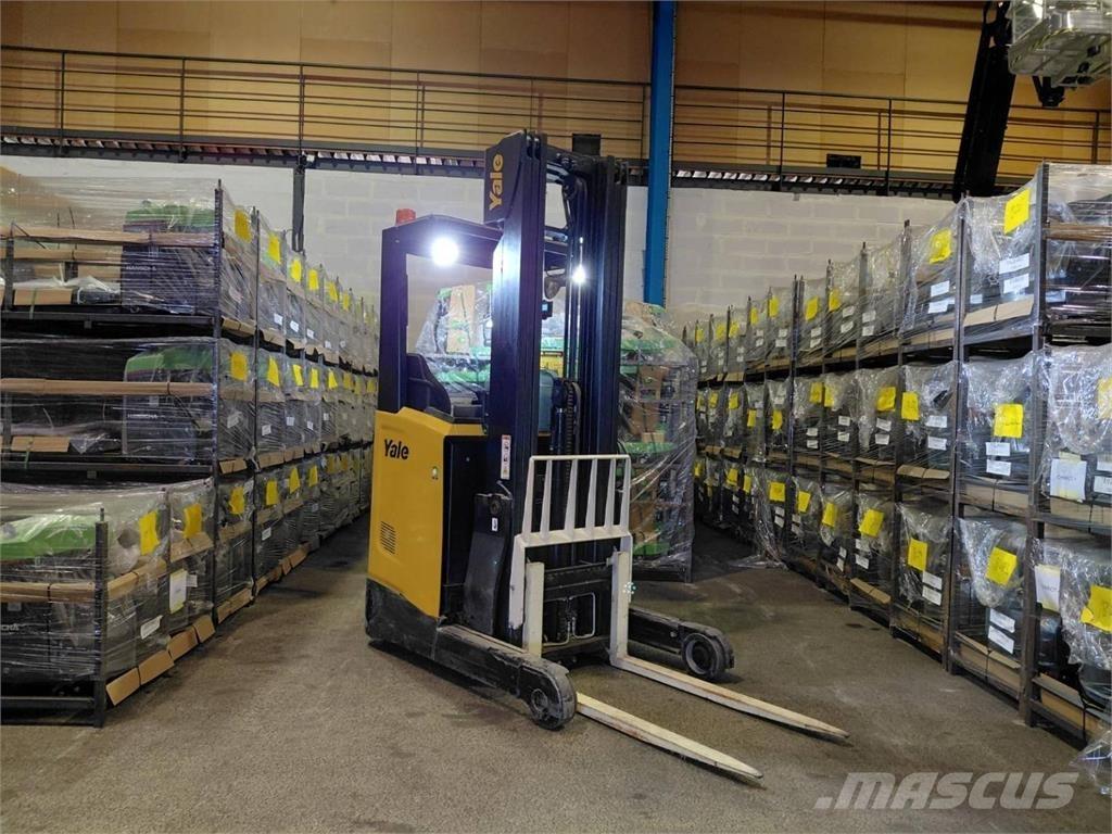 Yale MR10E Ретрак/ Високоповдигач с изместване на вилката напред