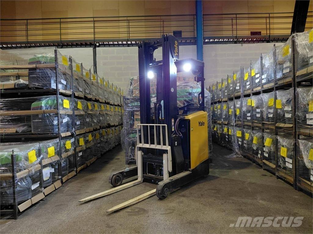 Yale MR10E Ретрак/ Високоповдигач с изместване на вилката напред