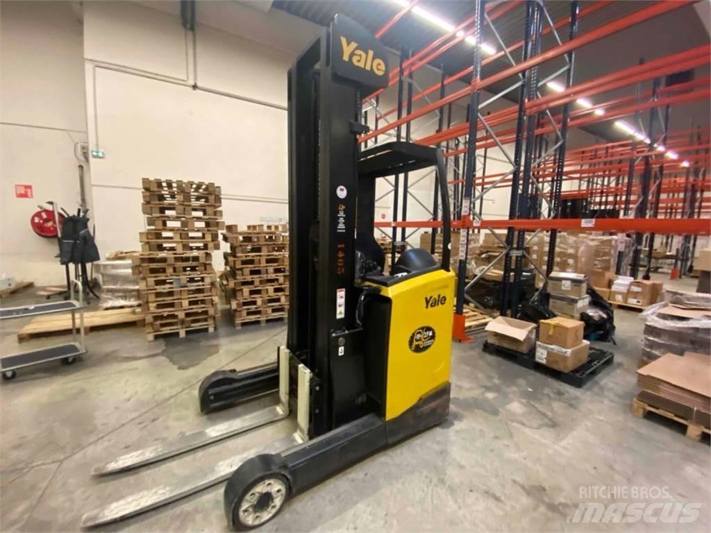 Yale MR14 Ретрак/ Високоповдигач с изместване на вилката напред