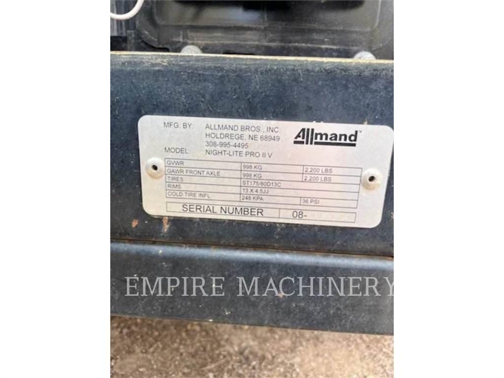 Allmand LT-NLPRIIV Осветителни кули