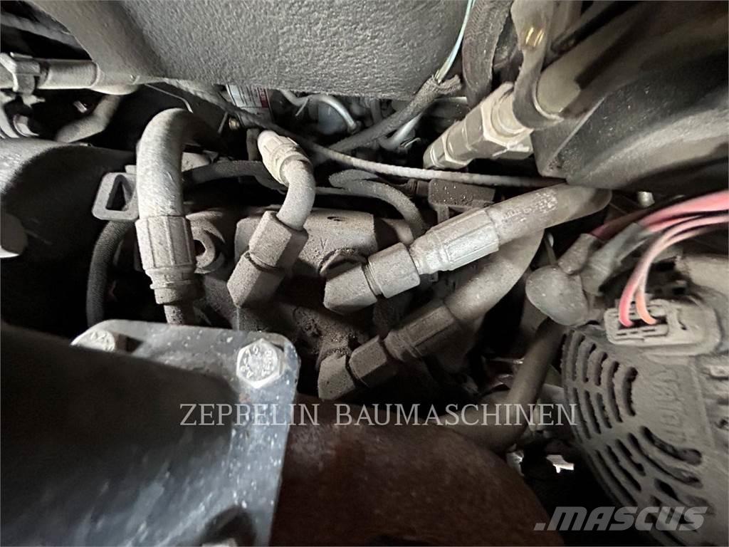 Bobcat S100 Мини товарачи
