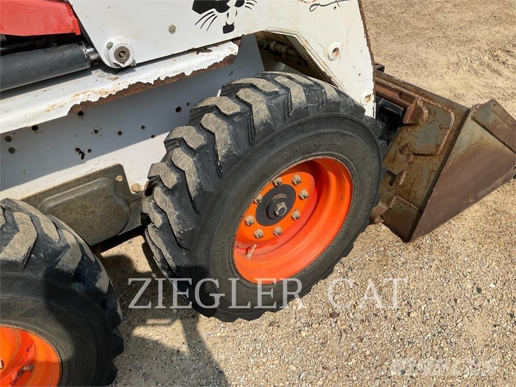 Bobcat S130 Мини товарачи
