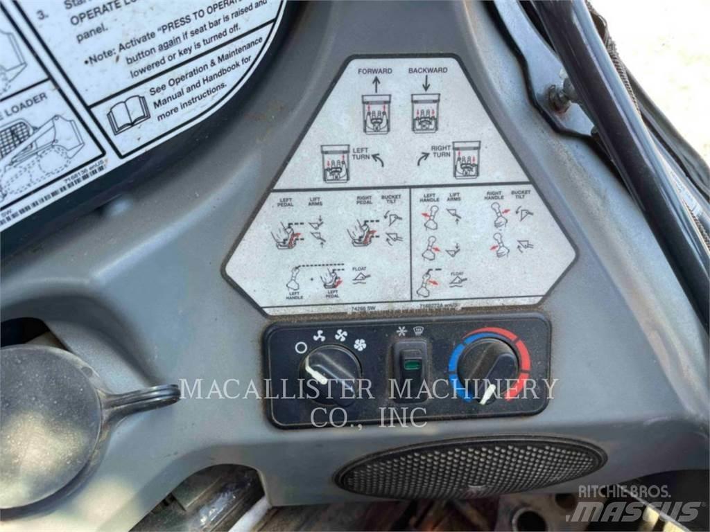 Bobcat S590 Мини товарачи
