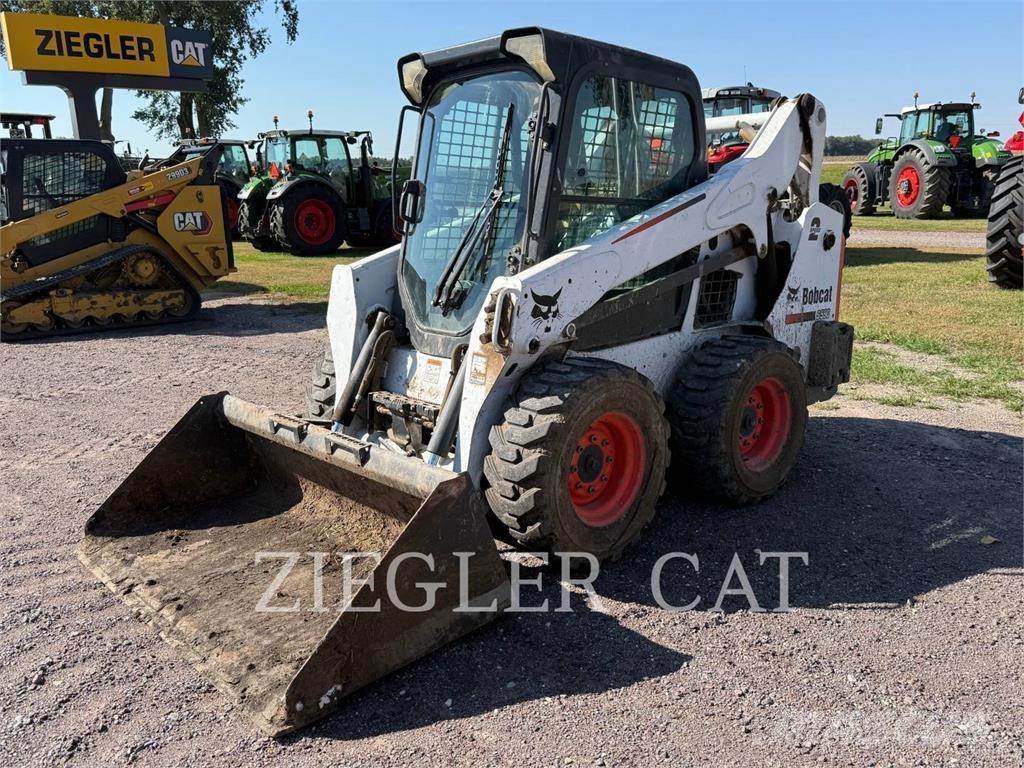 Bobcat S590 Мини товарачи
