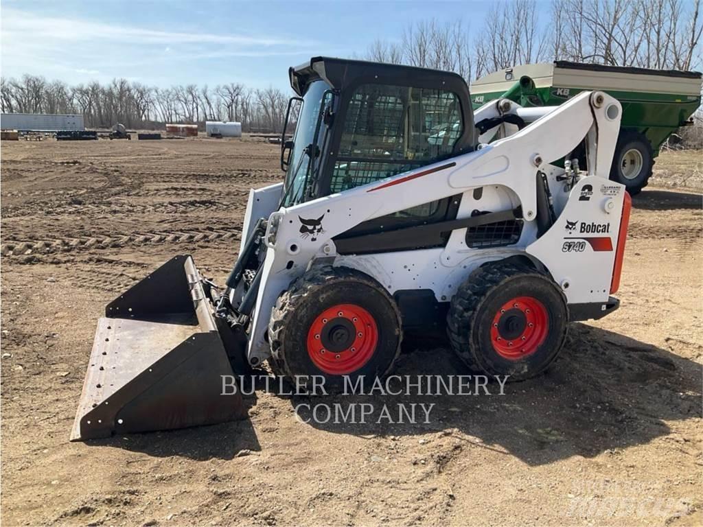 Bobcat S740 Мини товарачи
