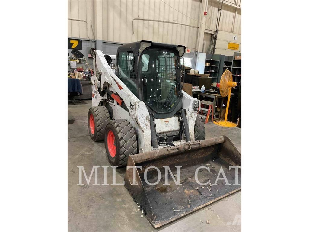Bobcat S740 Мини товарачи
