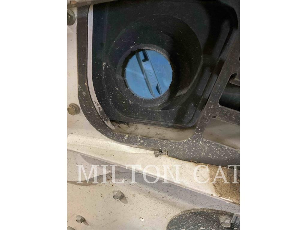 Bobcat S770 Мини товарачи
