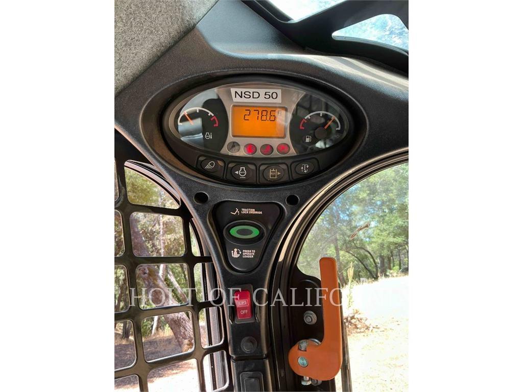 Bobcat T550 Верижен товарач