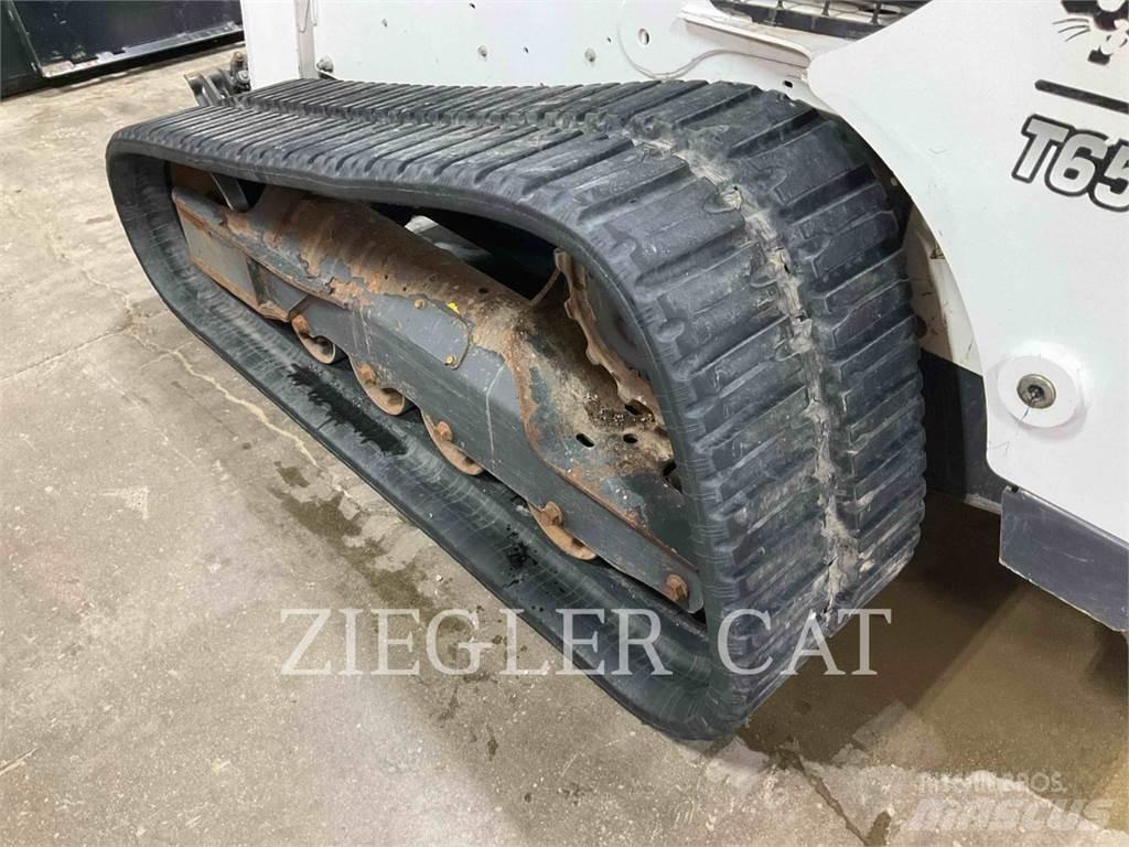 Bobcat T650 Верижен товарач