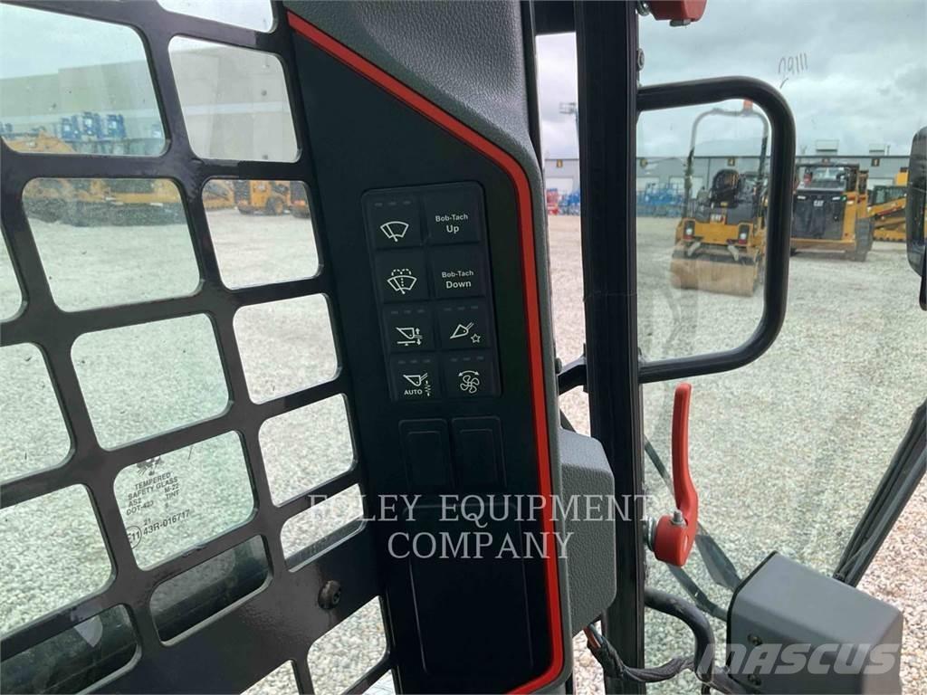 Bobcat T66 Мини товарачи
