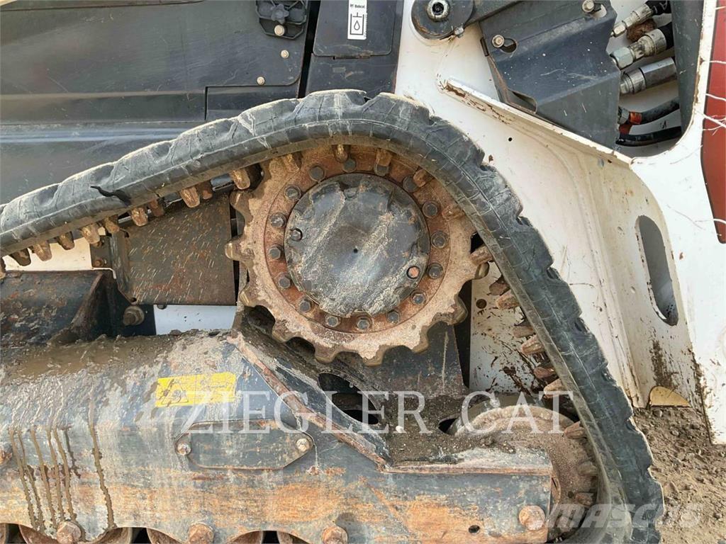 Bobcat T66 Верижен товарач