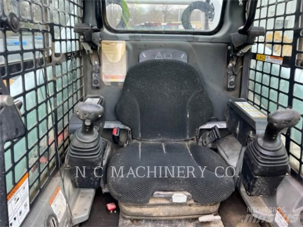 Bobcat T870 Мини товарачи
