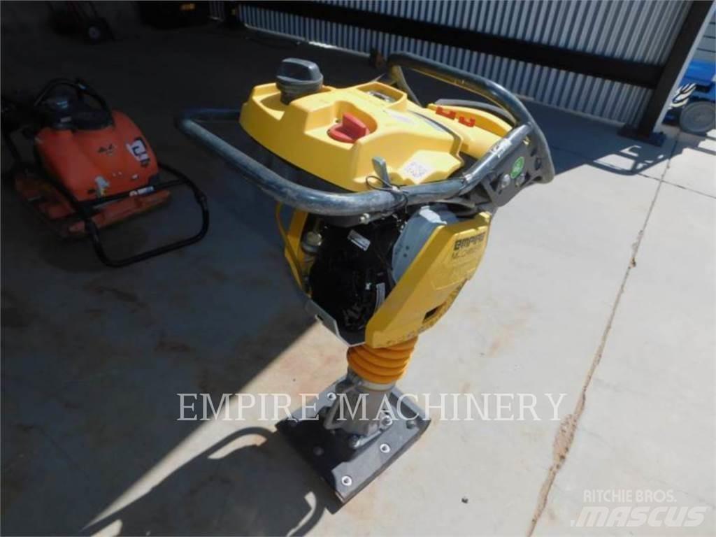 Bomag BT50 Колесни товарачи