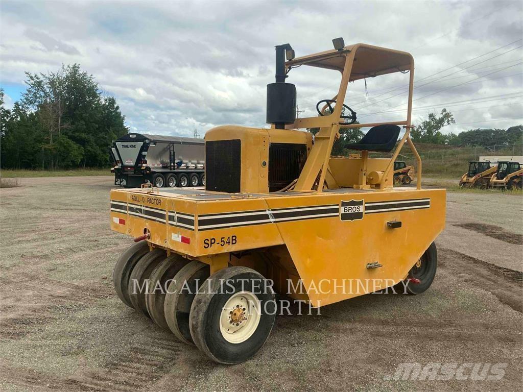 Bros SP-54B Пневматични гумени  ролки
