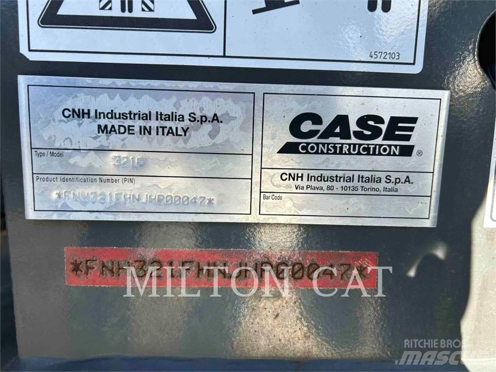 CASE 321F Мини товарачи