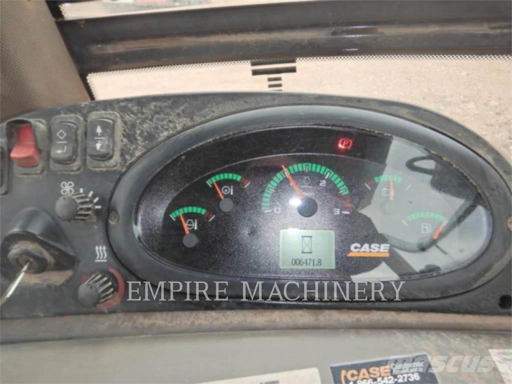 CASE 580SN Товарач със заден ексватор