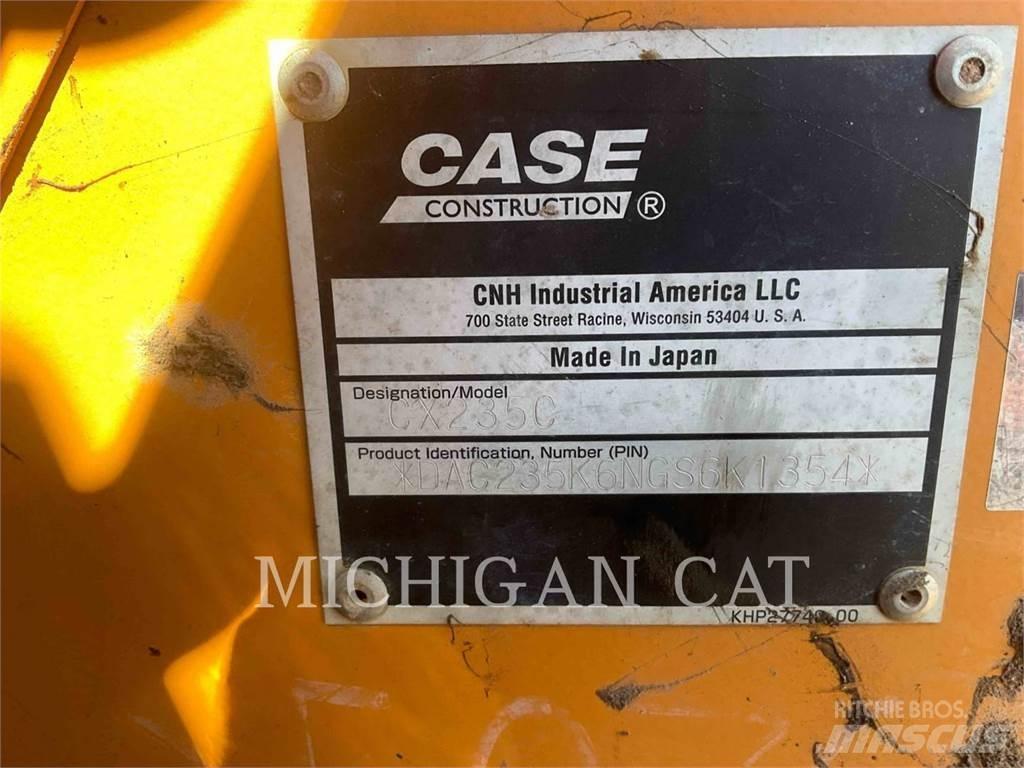 CASE CX235 Верижен екскаватор