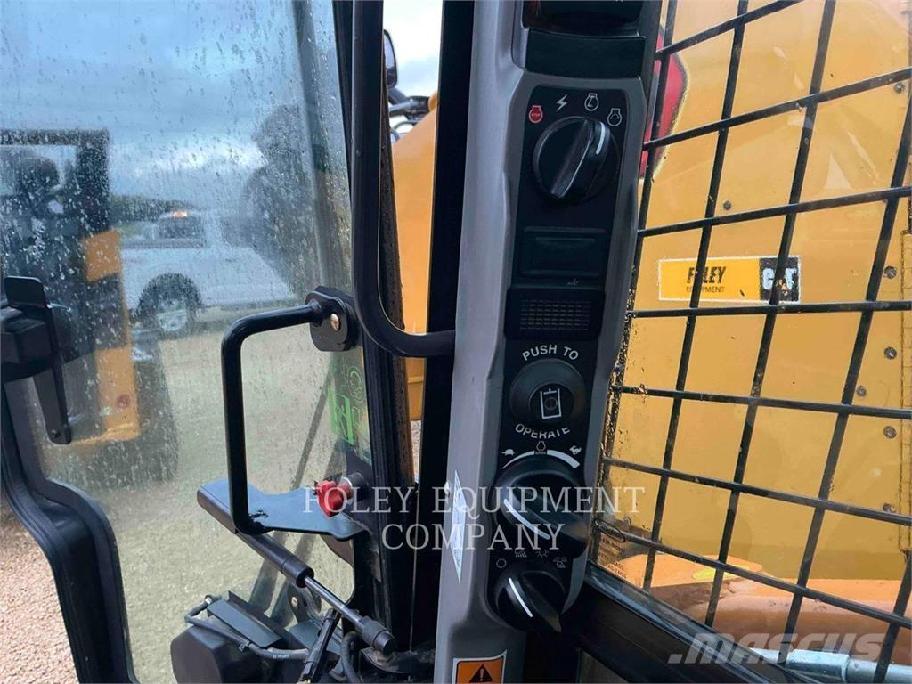 CASE SV280B Мини товарачи
