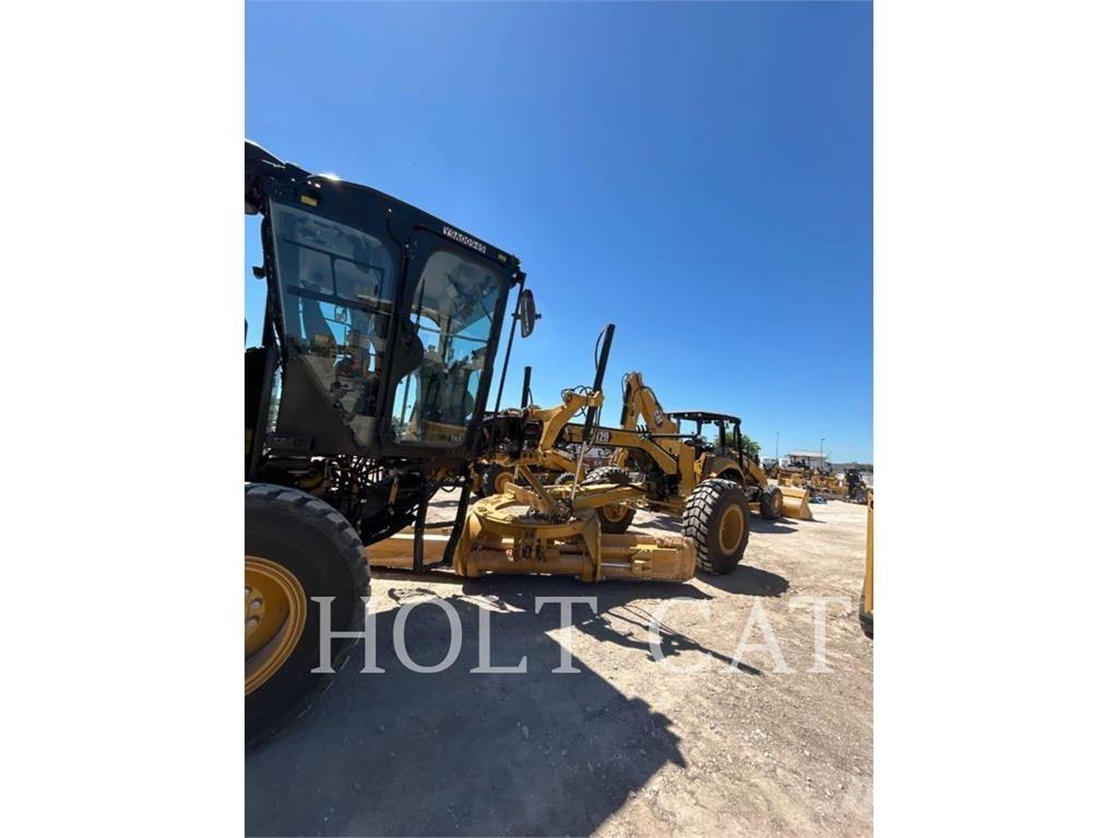 CAT 120 Грейдери