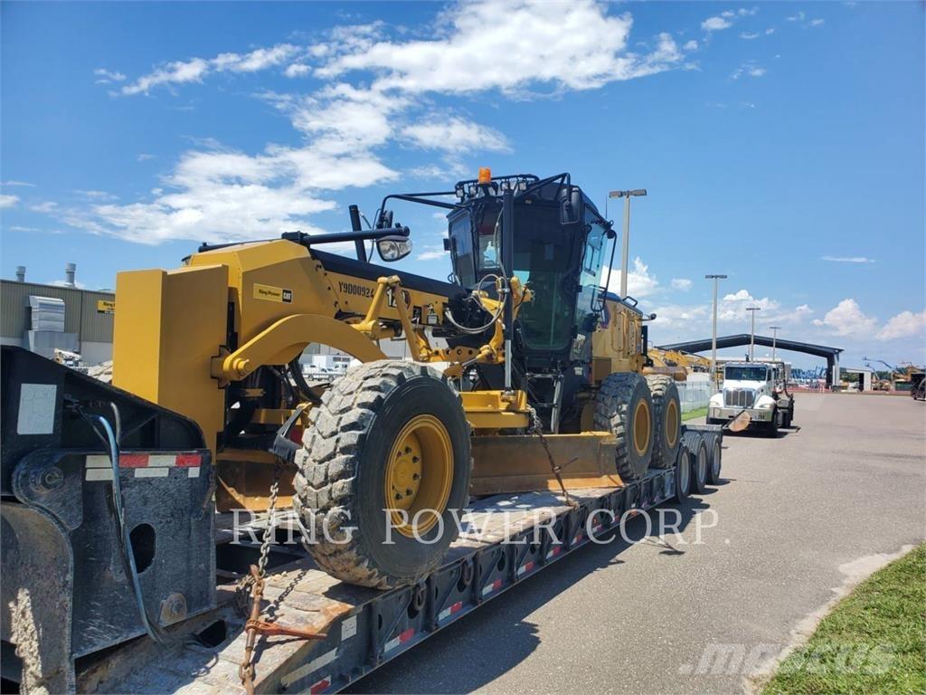 CAT 120 AWD CS Грейдери