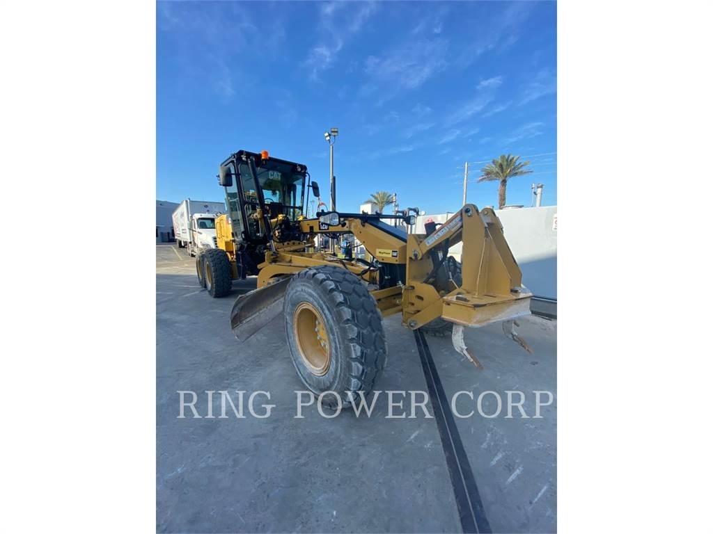 CAT 120 LVR Грейдери