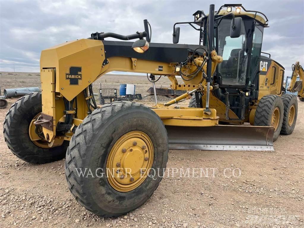 CAT 120M AWD Грейдери