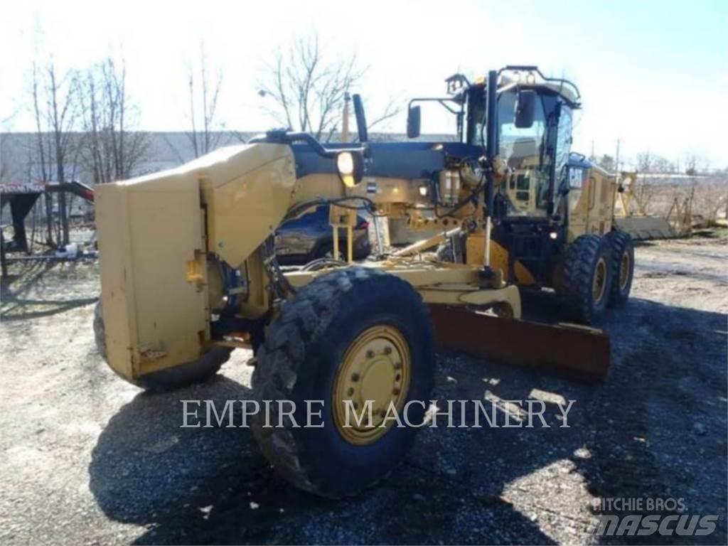 CAT 120M2 AWD Грейдери