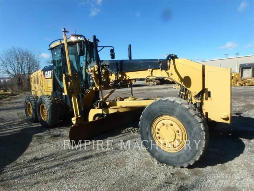CAT 120M2 AWD Грейдери