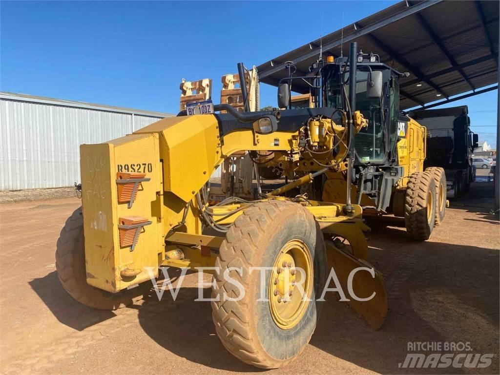 CAT 12M Грейдери