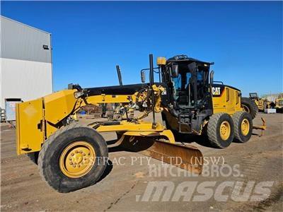 CAT 12M Грейдери