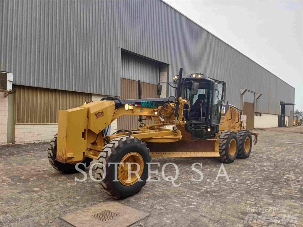 CAT 12M Грейдери