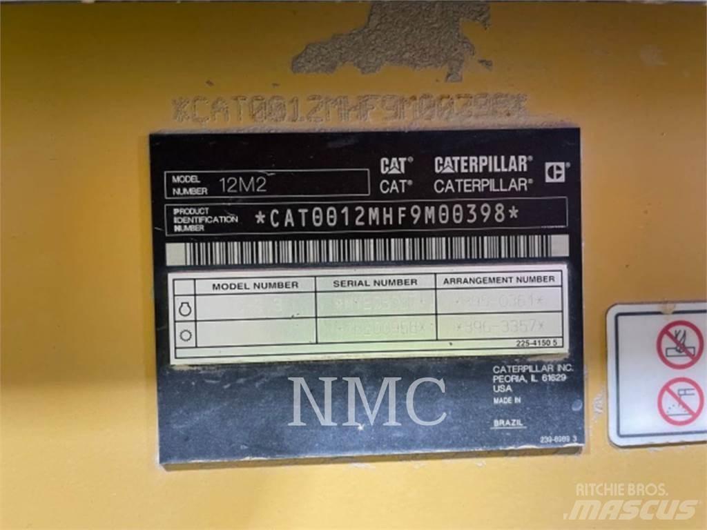 CAT 12M2 Грейдери