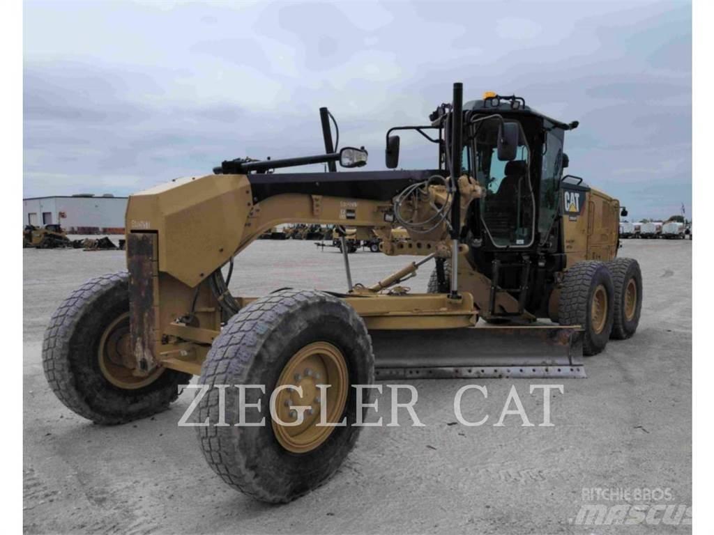 CAT 12M2 Грейдери