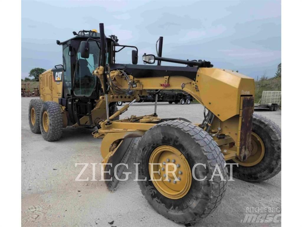 CAT 12M2 Грейдери