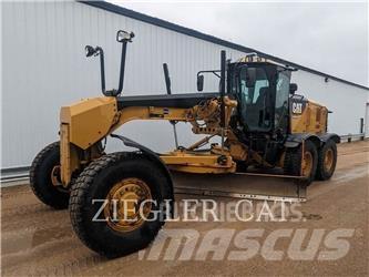 CAT 12M2AWD Грейдери