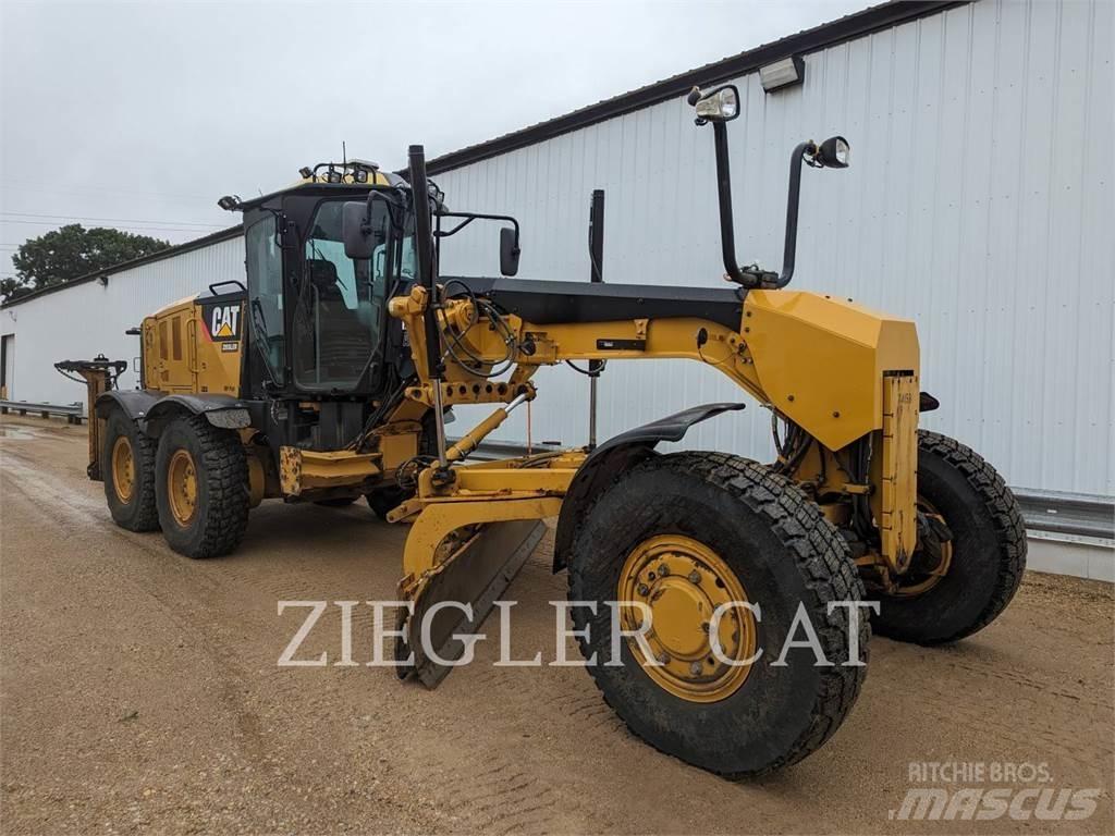 CAT 12M2AWD Грейдери