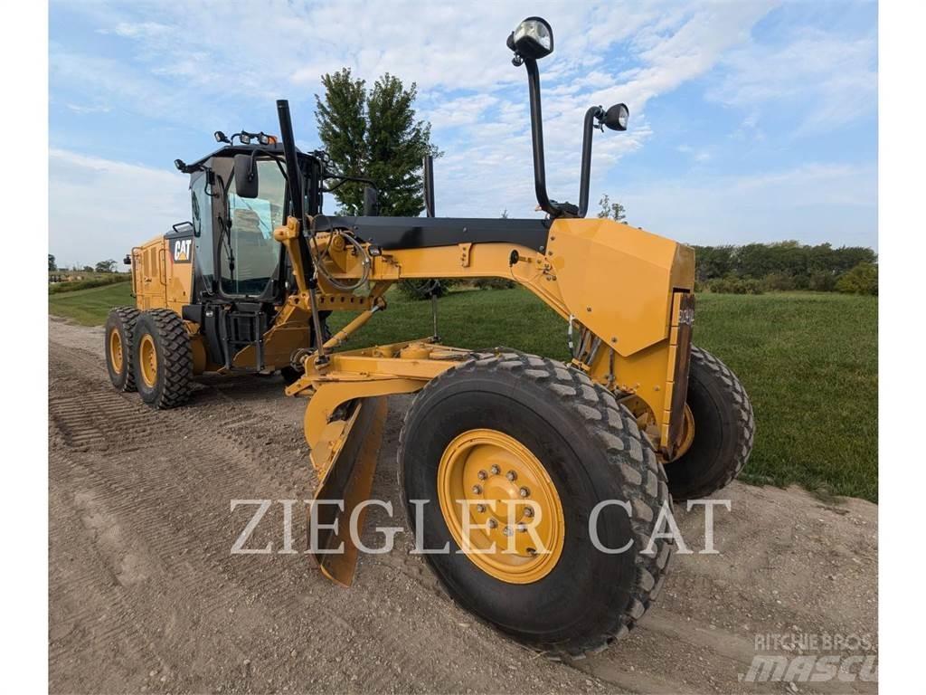 CAT 12M3 Грейдери