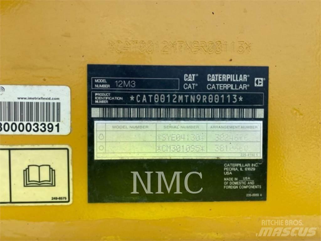 CAT 12M3 Грейдери