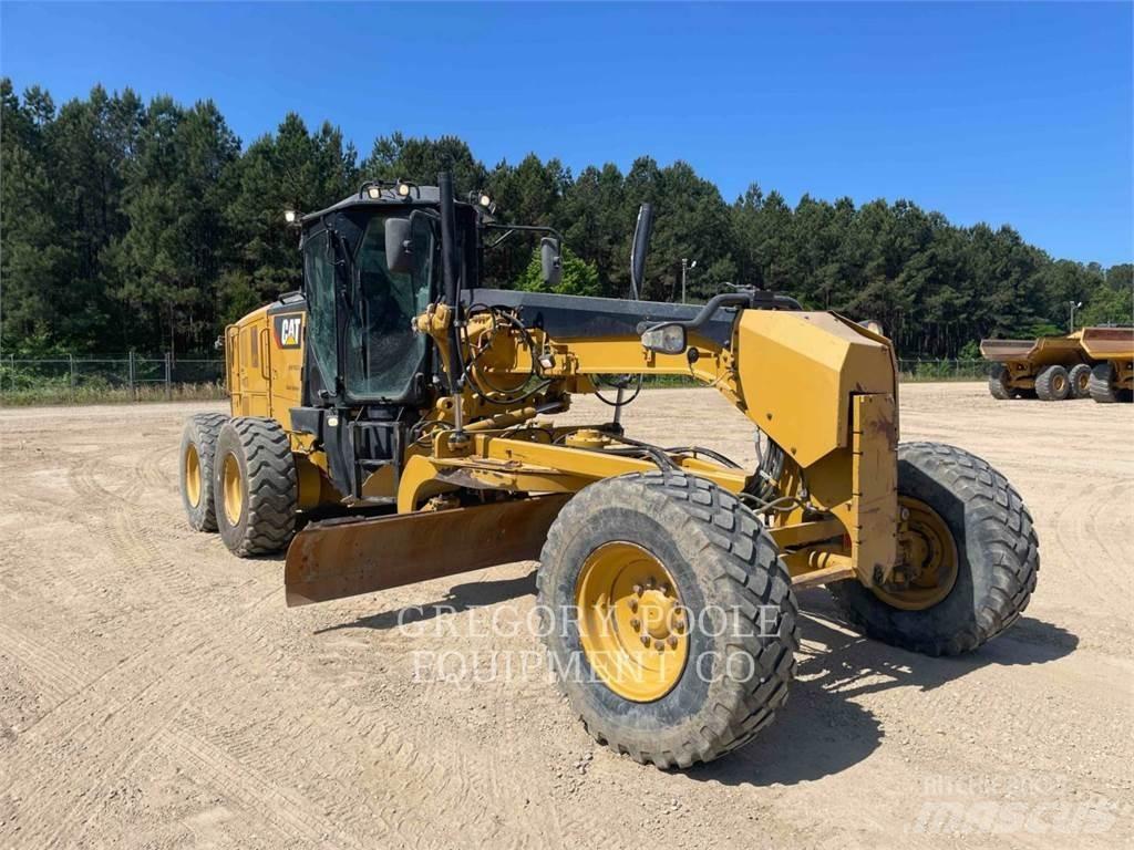 CAT 12M3 Грейдери