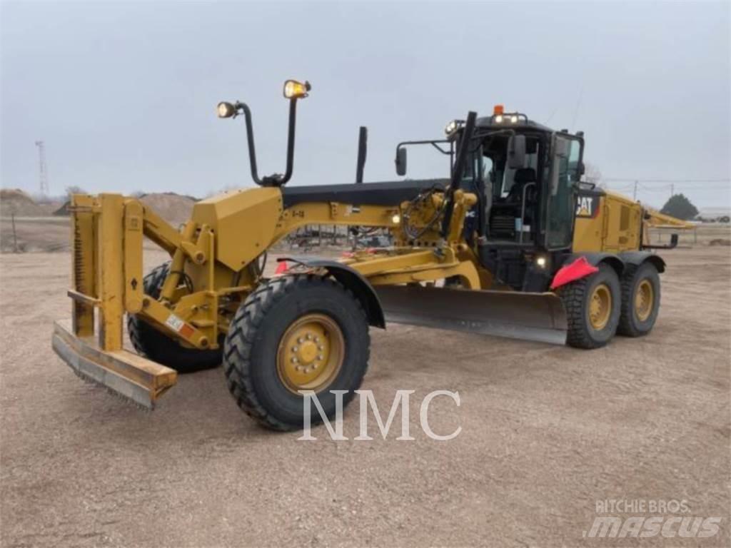 CAT 12M3 Грейдери