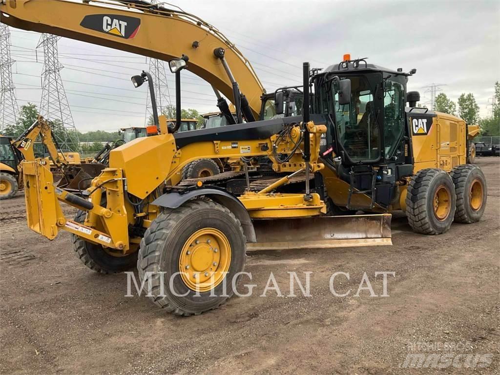 CAT 12M3 AWD Грейдери