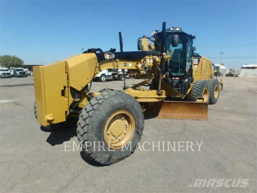CAT 12M3 AWD Грейдери