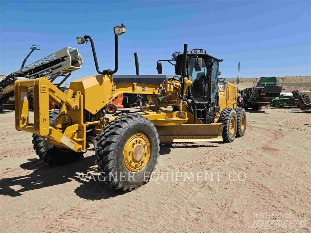 CAT 12M3 AWD Грейдери