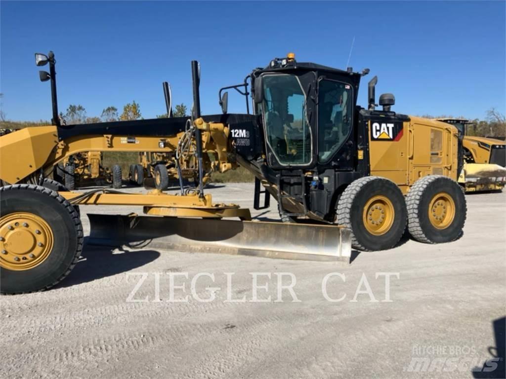 CAT 12M3AWD Грейдери