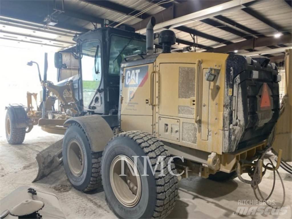 CAT 12M3AWD Грейдери