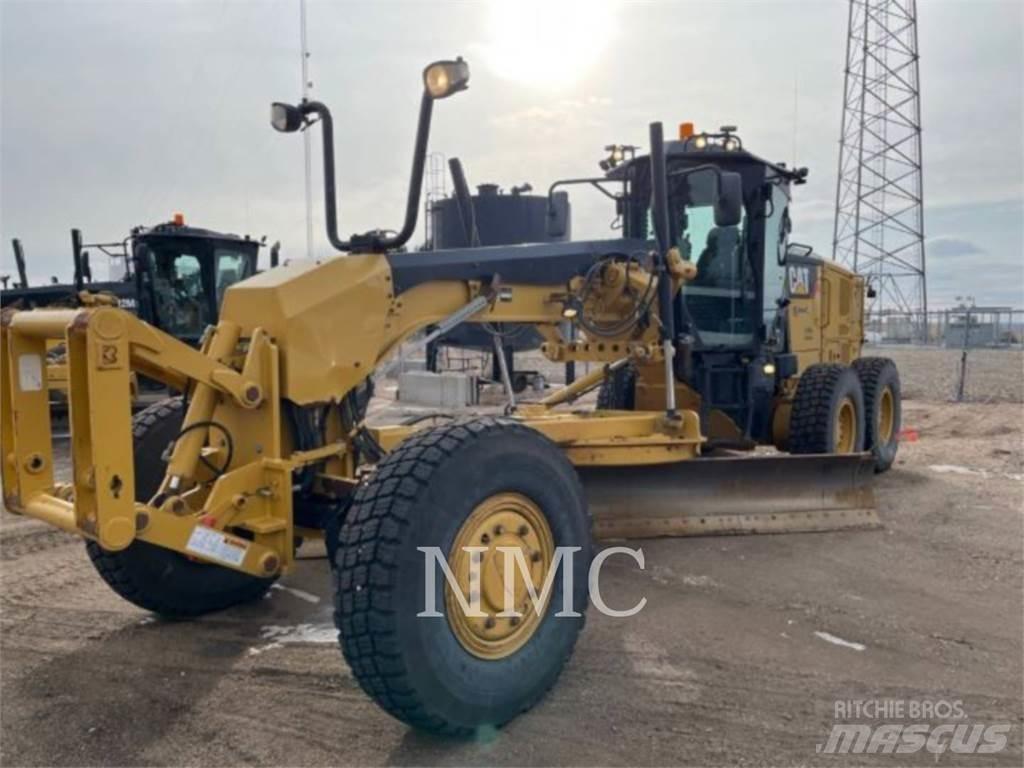 CAT 12M3AWD Грейдери