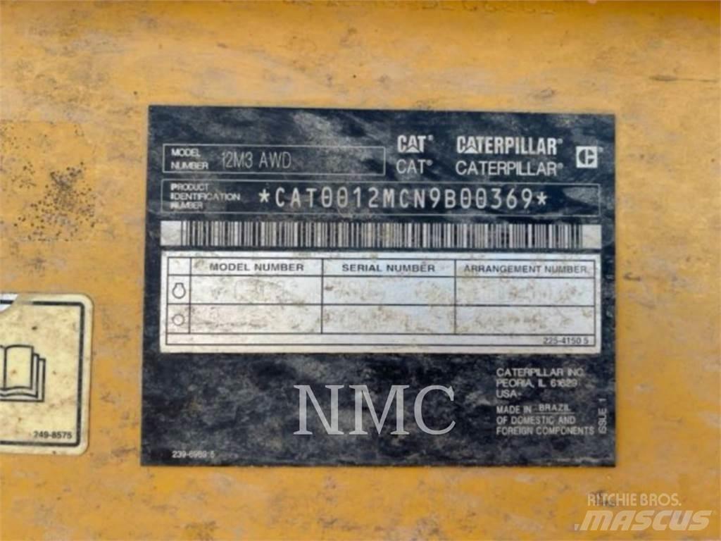 CAT 12M3AWD Грейдери