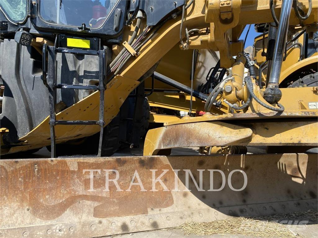 CAT 14-15 Грейдери