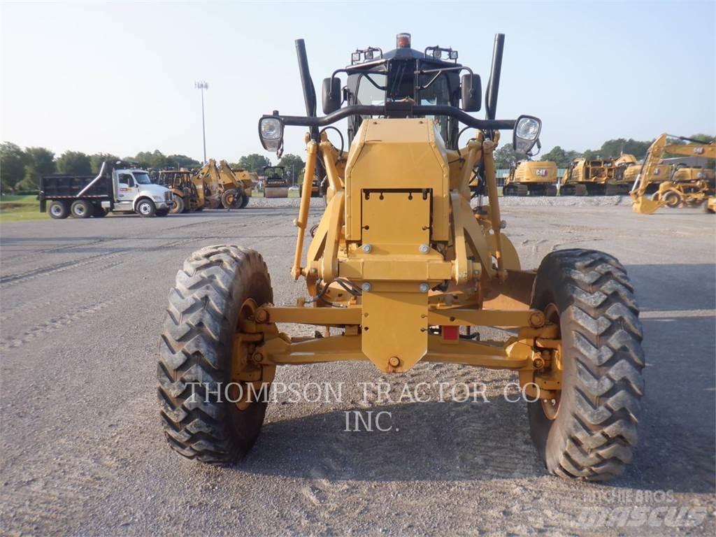 CAT 140 Грейдери
