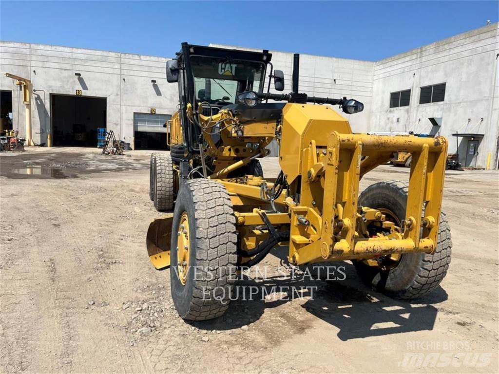 CAT 140 Грейдери